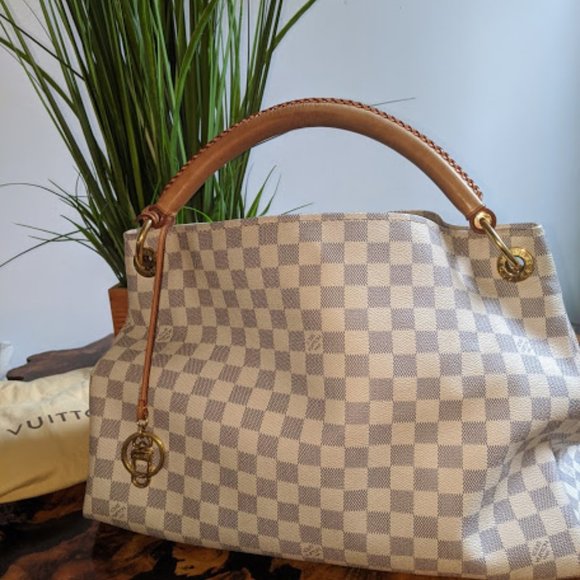 louis vuitton bag check